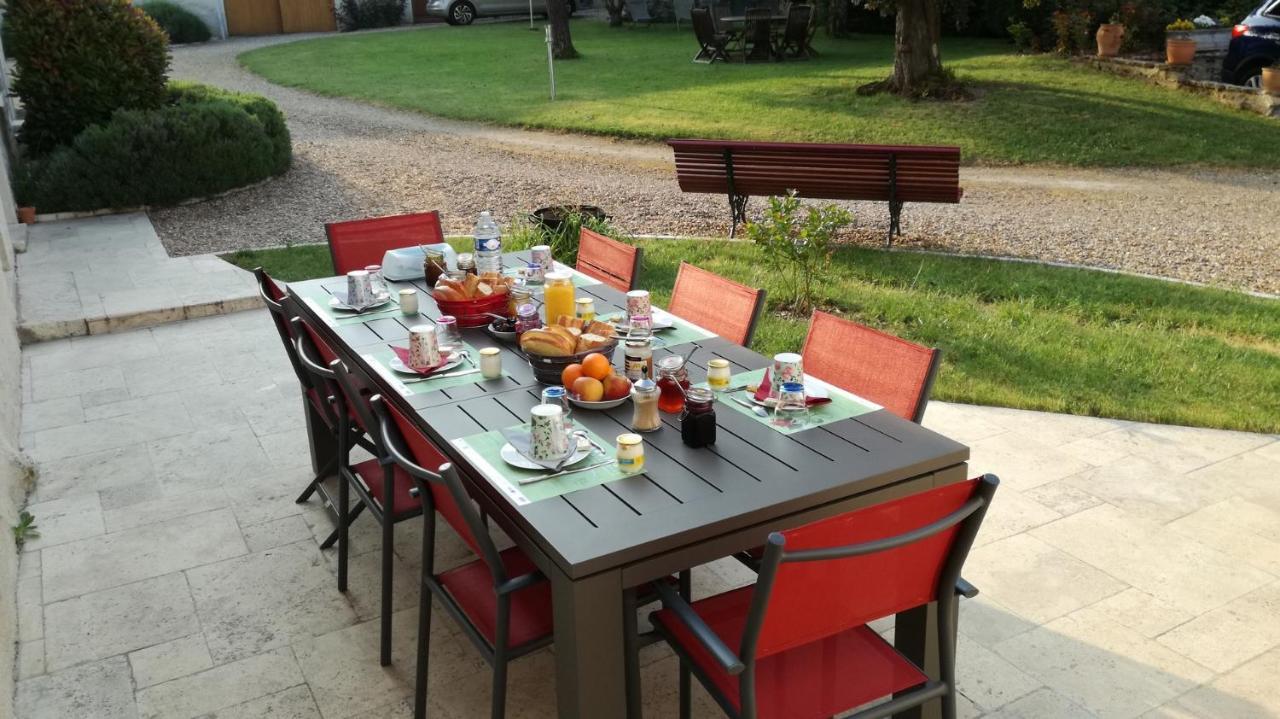 La Haute Traversiere Francueil Esterno foto