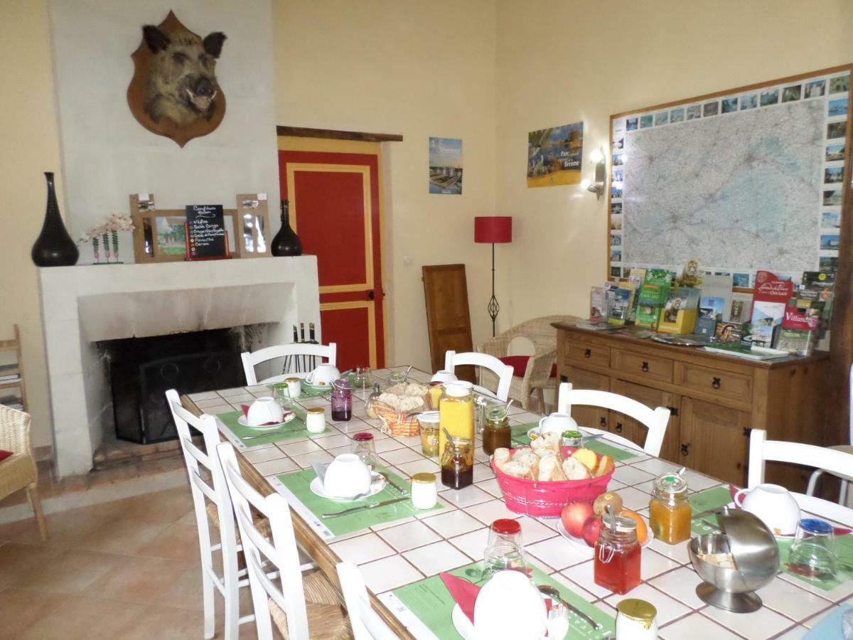 La Haute Traversiere Francueil Esterno foto